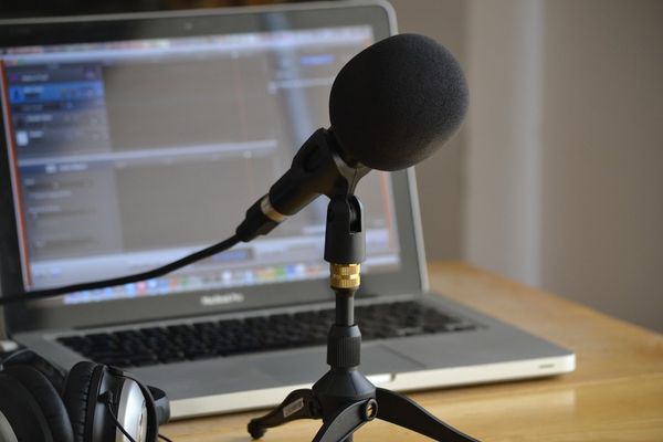 Podcast Incubators and Bootcamps